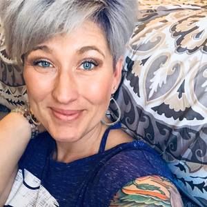 Meet your Posher, Kelli